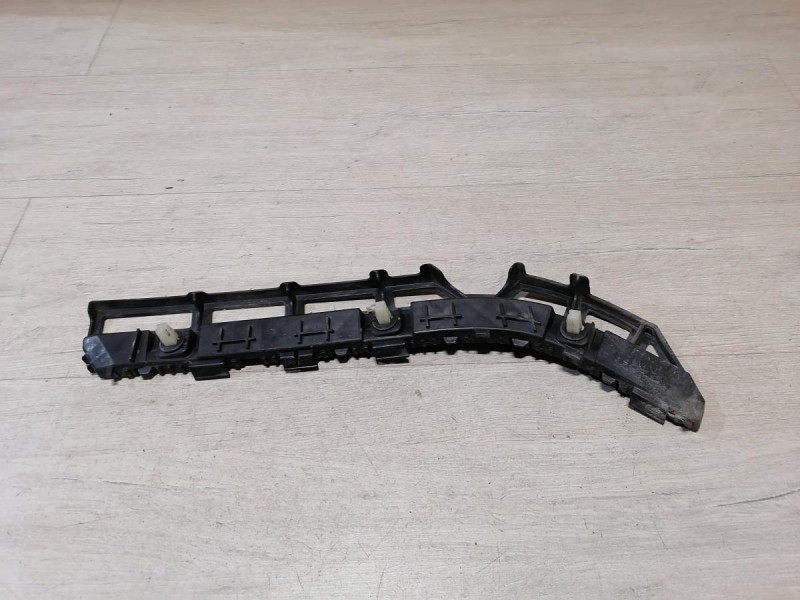 Rio 3 №9 крепление заднего бампера правое рест деф