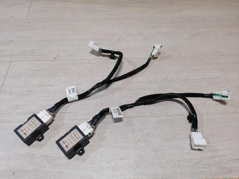 Rio 3 №9 блок управления подогревом сидений с проводкой