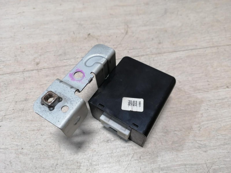 Rio 3 №9 реле стеклоочистителей