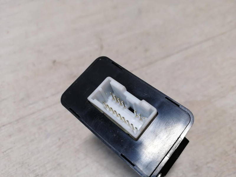 Rio 3 №9 реле стеклоочистителей