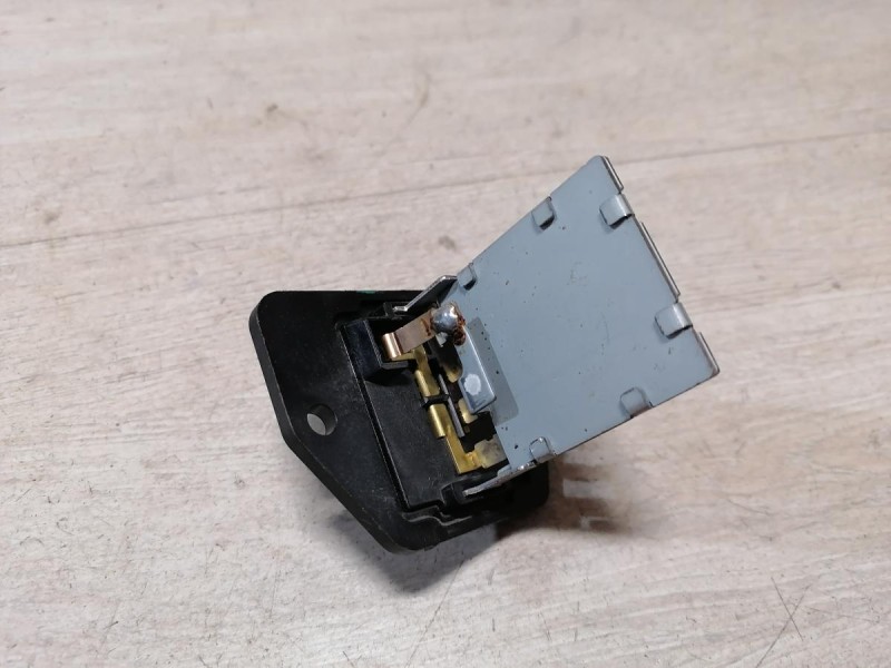 Rio 3 №9 резистор печки