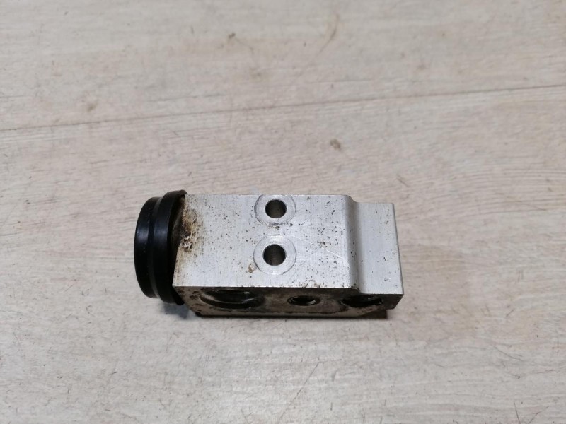 Rio 3 №9 клапан кондиционера