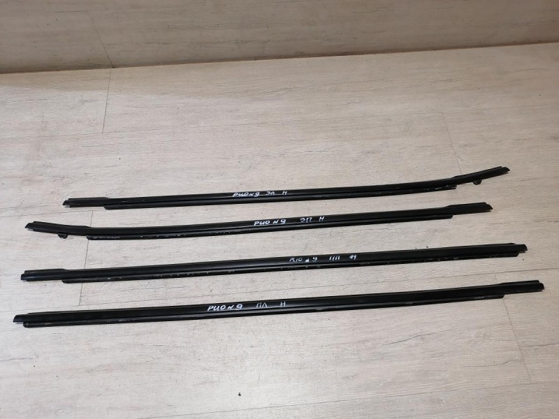 Rio 3 №9 бархотка наружная задняя правая