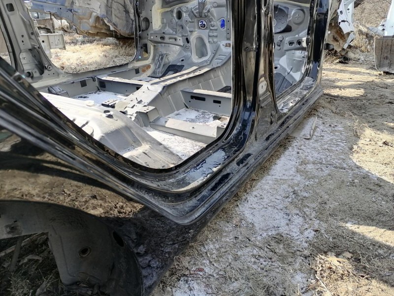 Rio 3 №9 порог правый