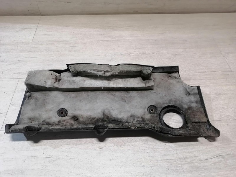 Camry v40 №4 крышка двигателя декоративная