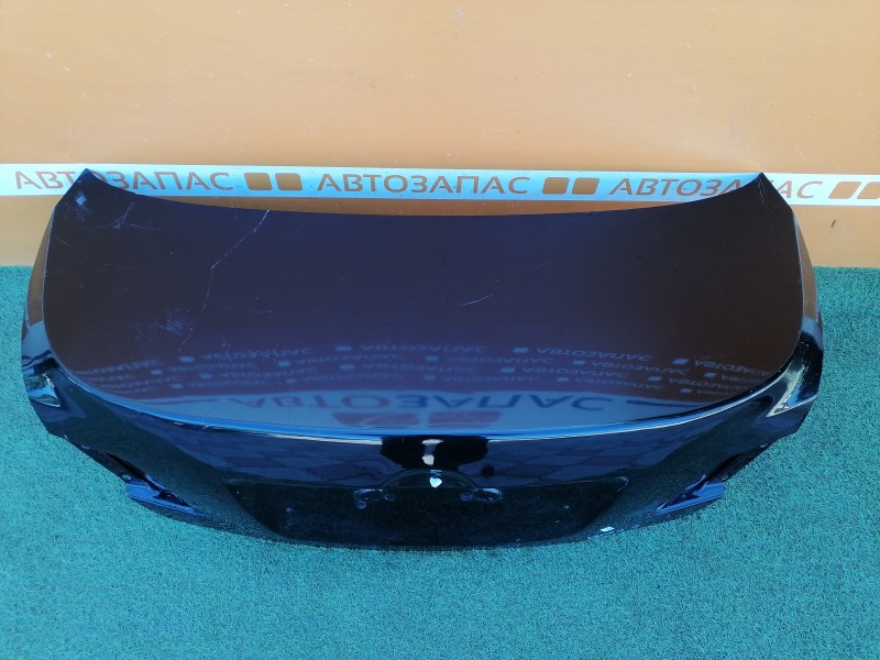 Camry v40 №4 крышка багажника деф
