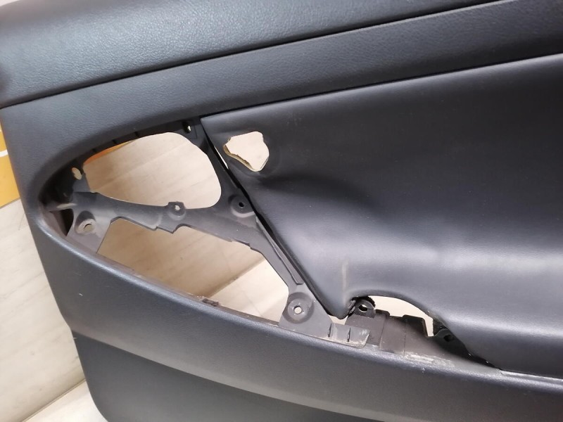 Camry v40 №4 обшивка двери задняя правая эл кожа