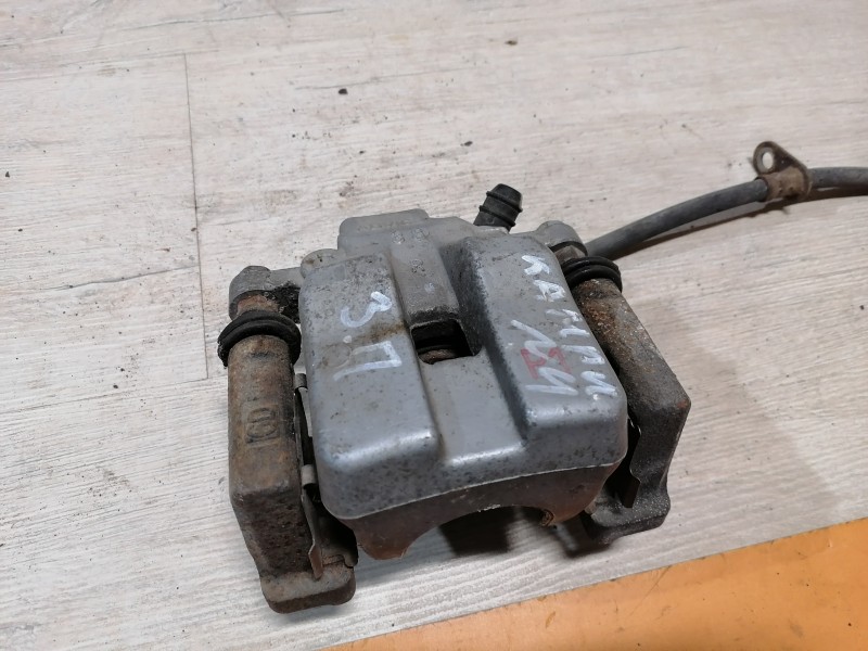 Camry v40 №4 суппорт задний правый 2,4