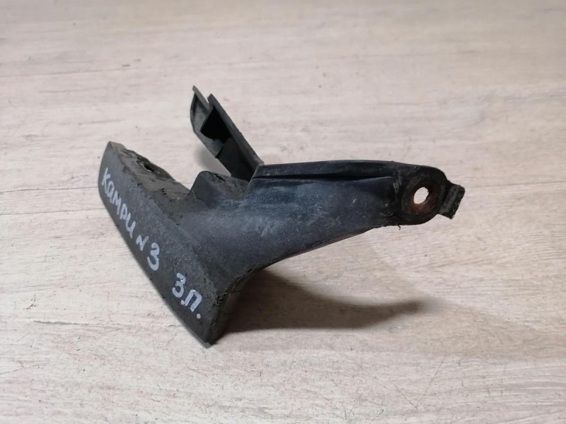 Camry v40 №3 брызговик передний заднего правого колеса