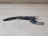 Camry v40 №5 кронштейн замка капота деф