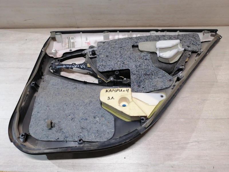 Camry v40 обшивка двери задняя левая эл деф