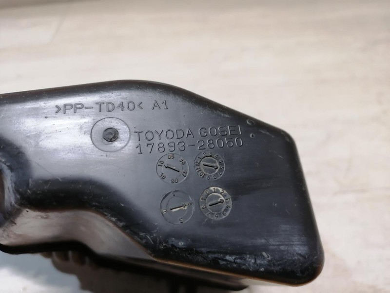 Camry v40 №5 патрубок воздушного фильтра