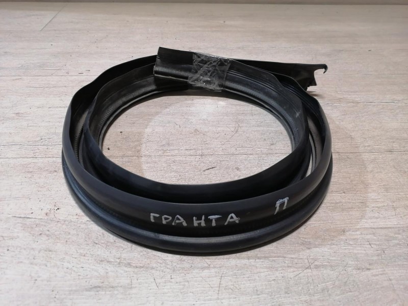 Granta №1 молдинг крыши правый