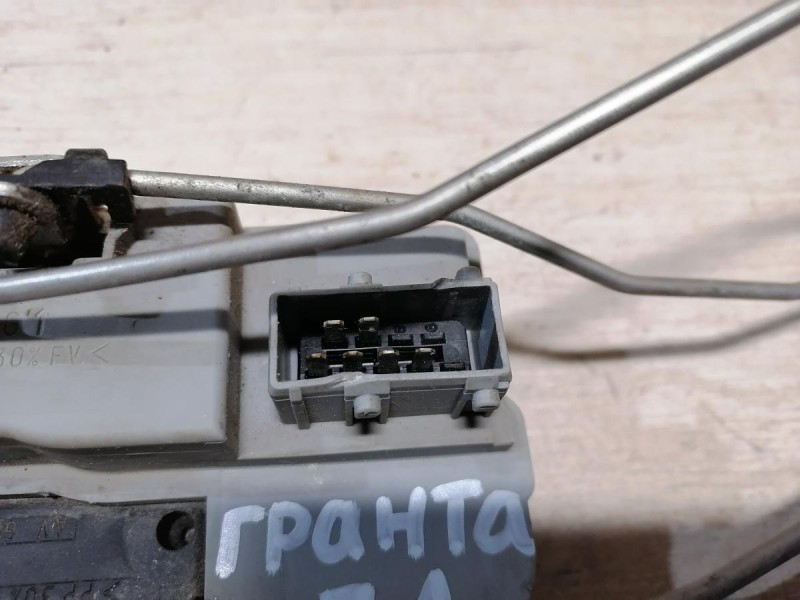 Granta №1 замок двери передний левый