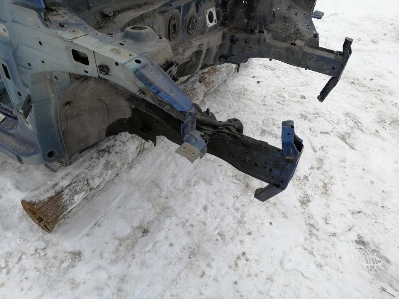 Solaris №4 лонжерон правый четверть с порогом деф