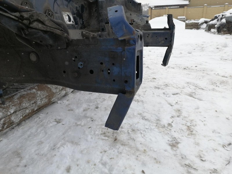 Solaris №4 лонжерон правый четверть с порогом деф