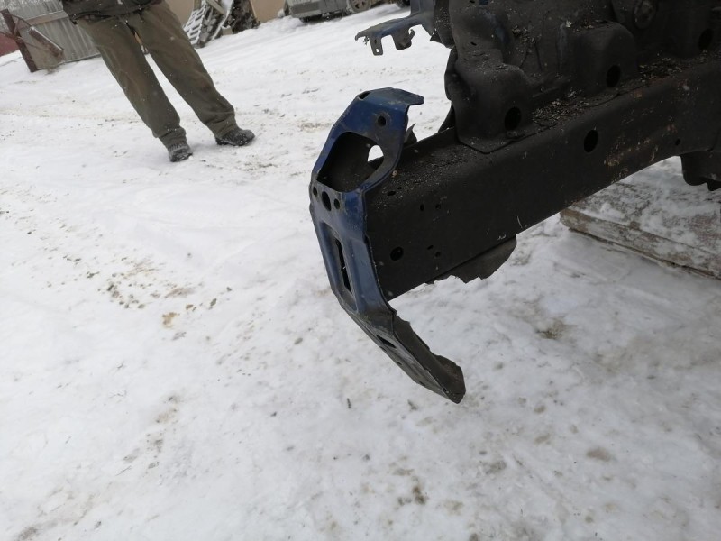 Solaris №4 лонжерон правый четверть с порогом деф