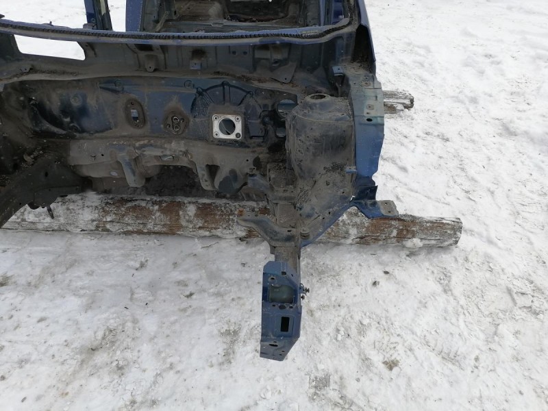 Solaris №4 лонжерон левый деф