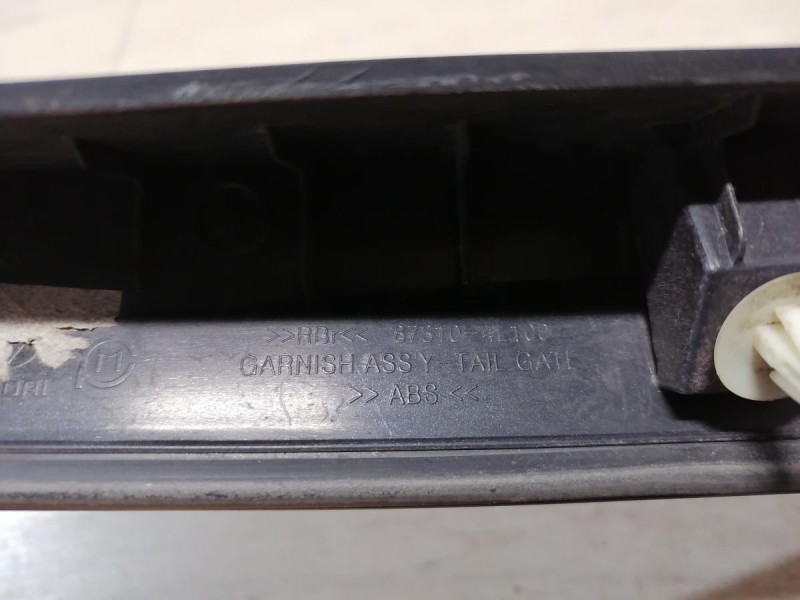 Solaris №4 молдинг крышки багажника