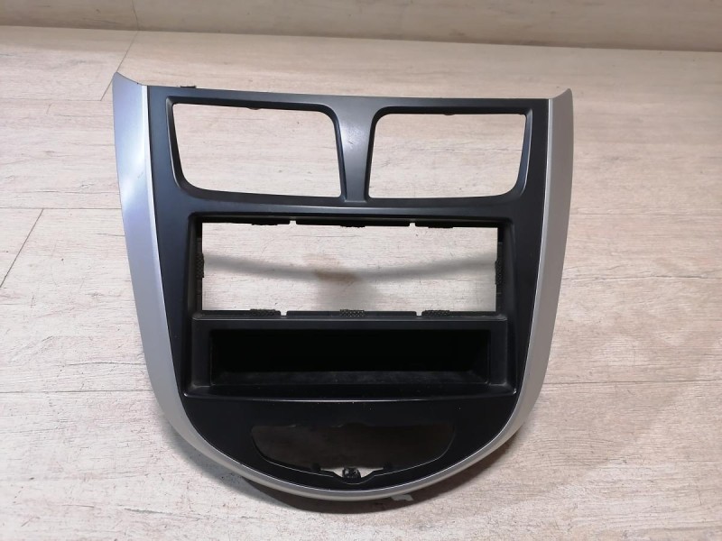 Solaris №4 рамка под магнитолу