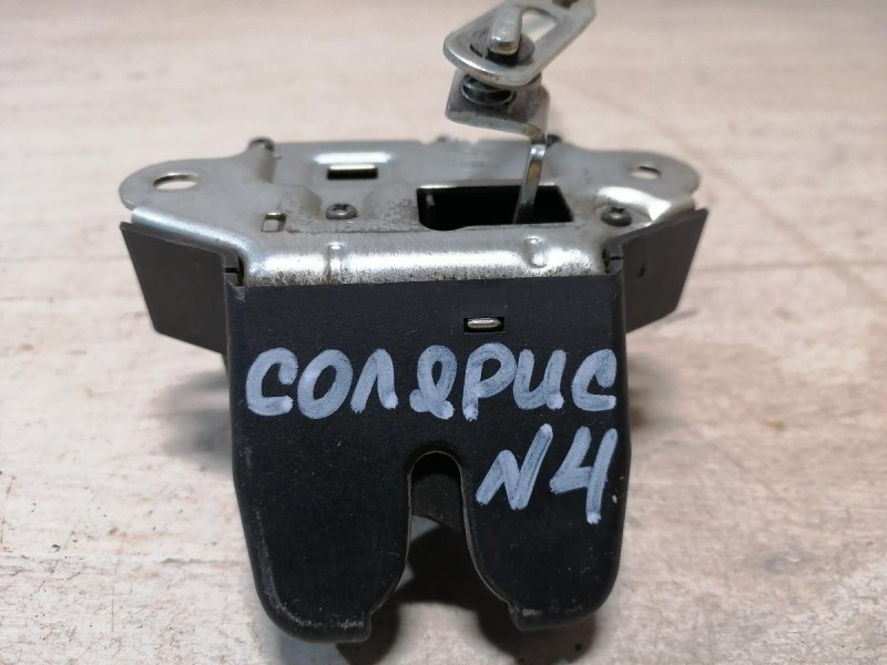 Solaris №4 замок багажника