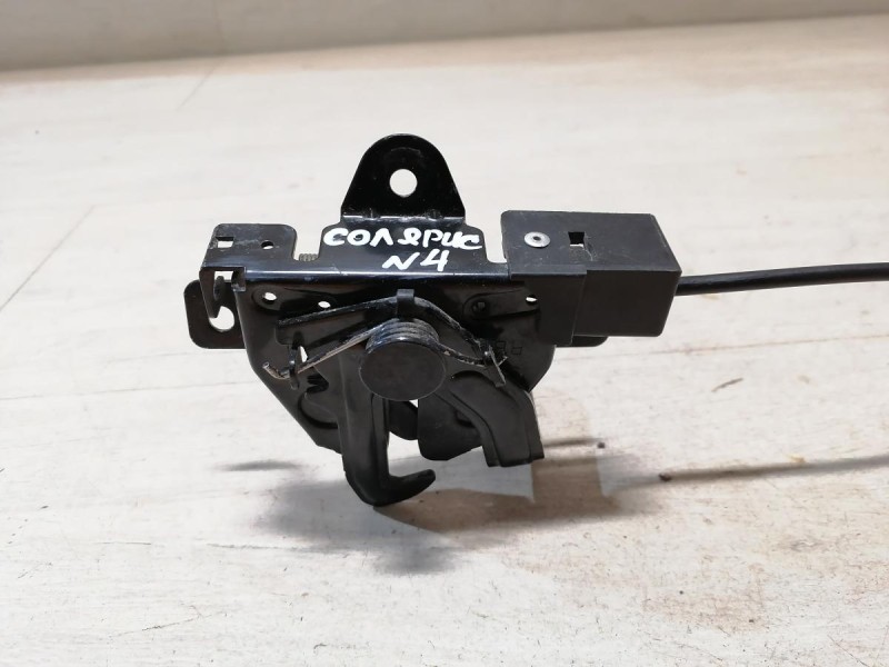 Solaris №4 замок капота