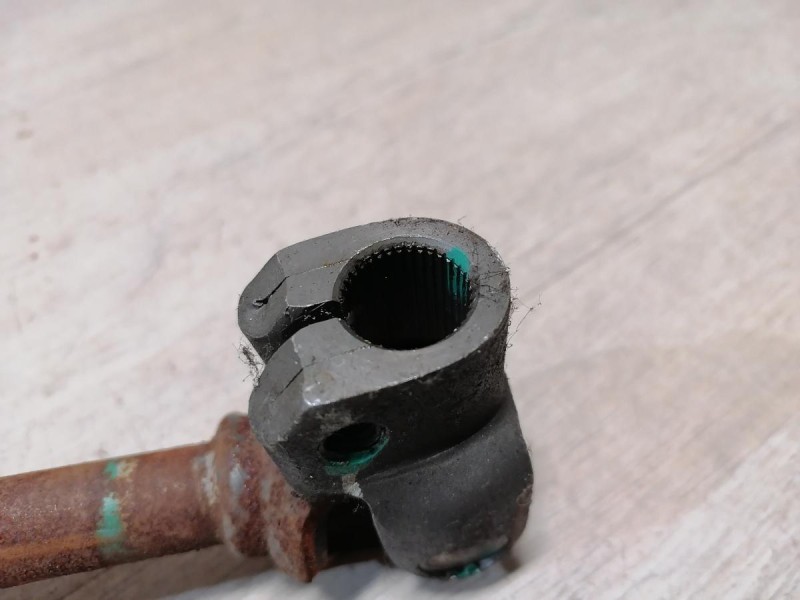 Solaris №4 рулевая колонка карданчик