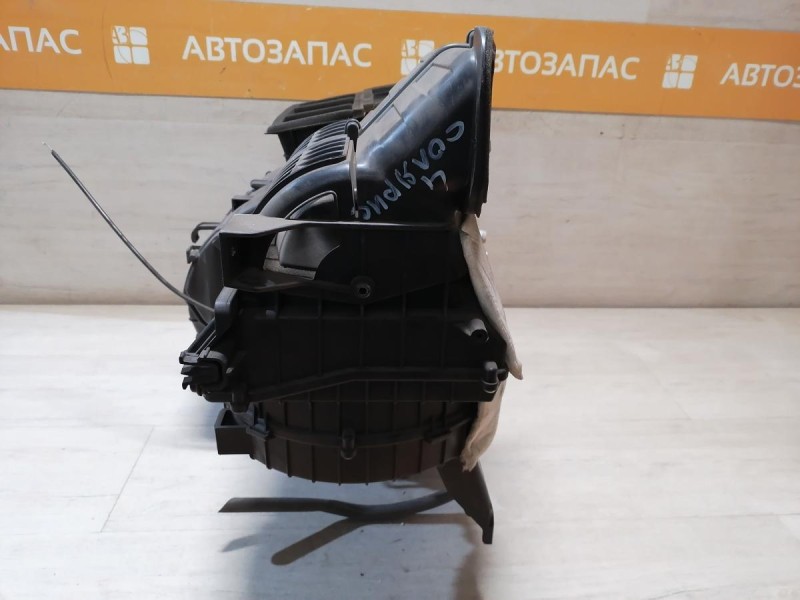 Solaris №4 печка корпус кондиционер деф