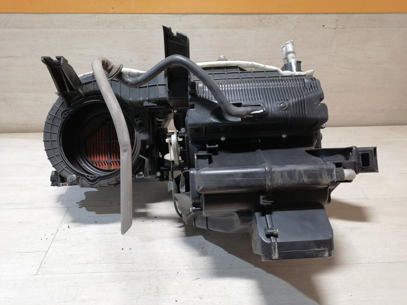 Solaris №4 печка корпус кондиционер деф