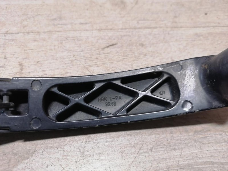 Solaris №4 поводок дворника правый