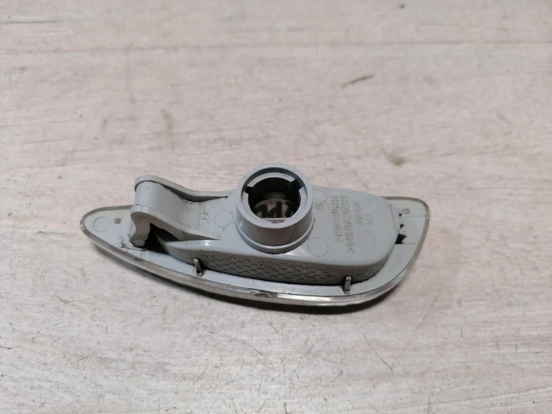 Solaris №4 повторитель поворота поворотник правый