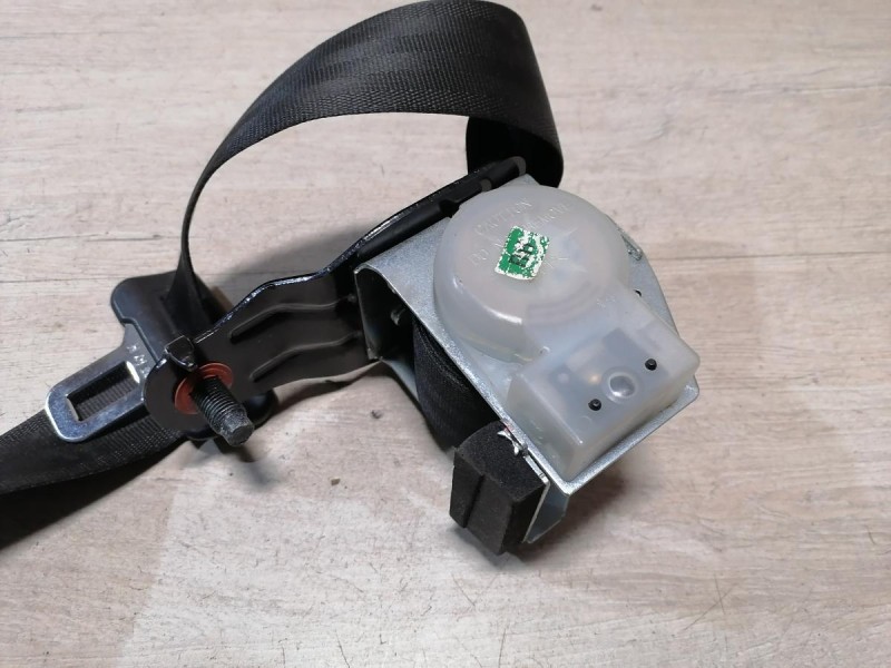 Solaris №4 ремень безопасности задний