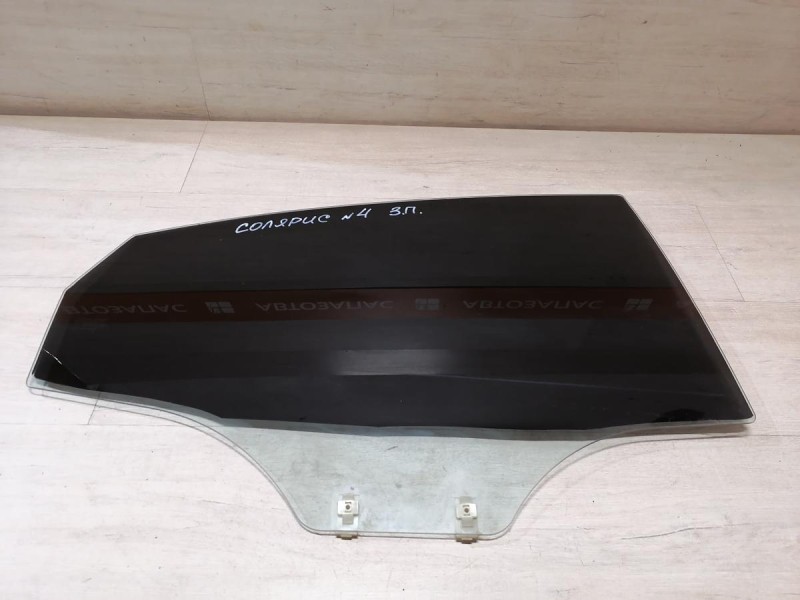 Solaris №4 стекло заднее правое 12