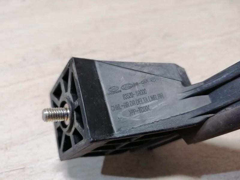 Solaris №4 направляющая стекла двери задняя правая