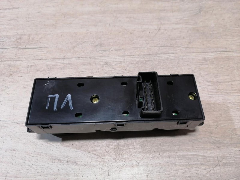 Solaris №4 блок управления стеклоподъемниками