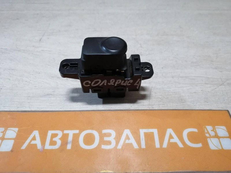 Solaris №4 кнопка стеклоподъемника задняя