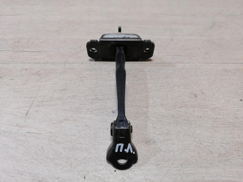 Solaris №4 ограничитель двери передний