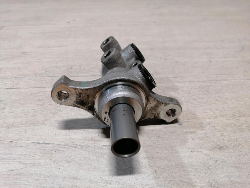 Solaris №4 цилиндр тормозной главный