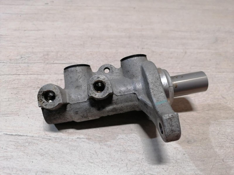 Solaris №4 цилиндр тормозной главный