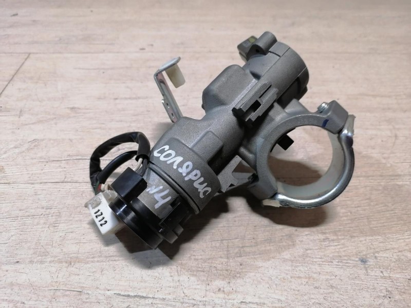 Solaris №4 замок зажигания к-кт