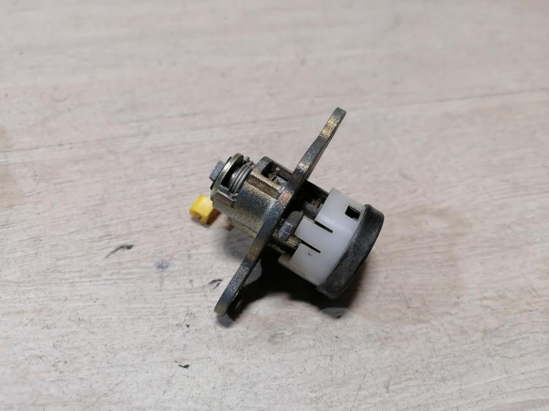 Solaris №4 замок зажигания к-кт