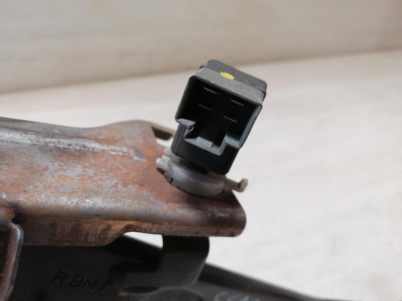 Solaris №4 педаль тормоза