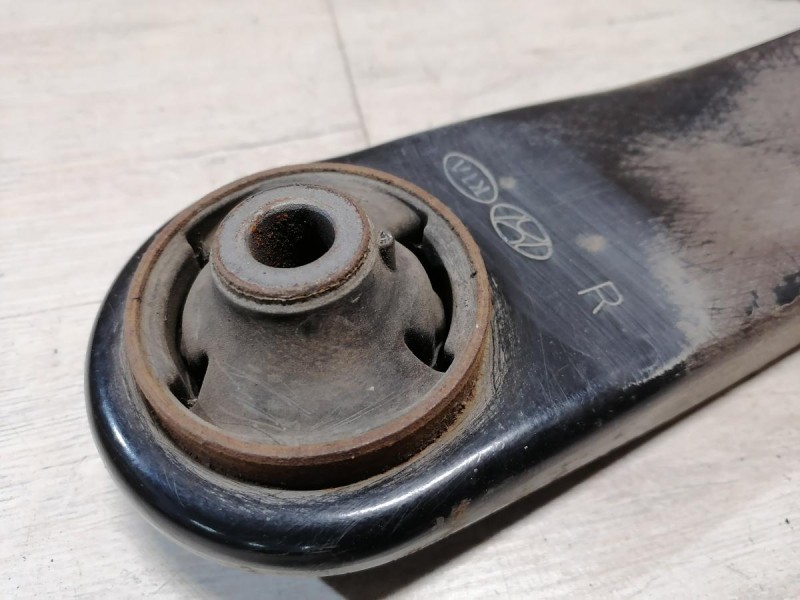 Solaris №4 рычаг правый