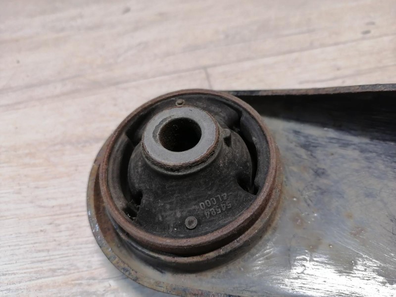 Solaris №4 рычаг правый