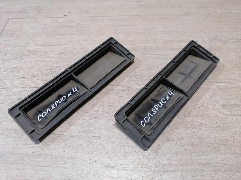 Solaris №4 решетка вентиляции багажника