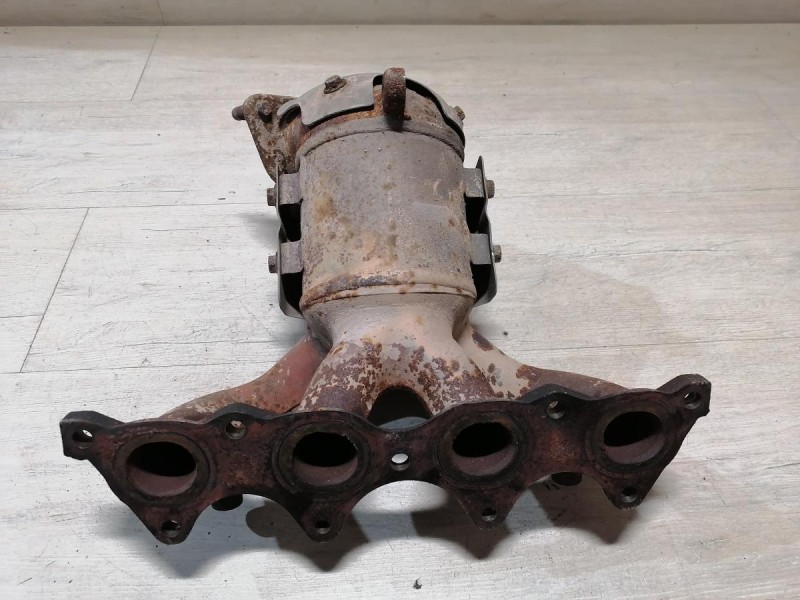 Solaris №4 коллектор выпускной катализатор