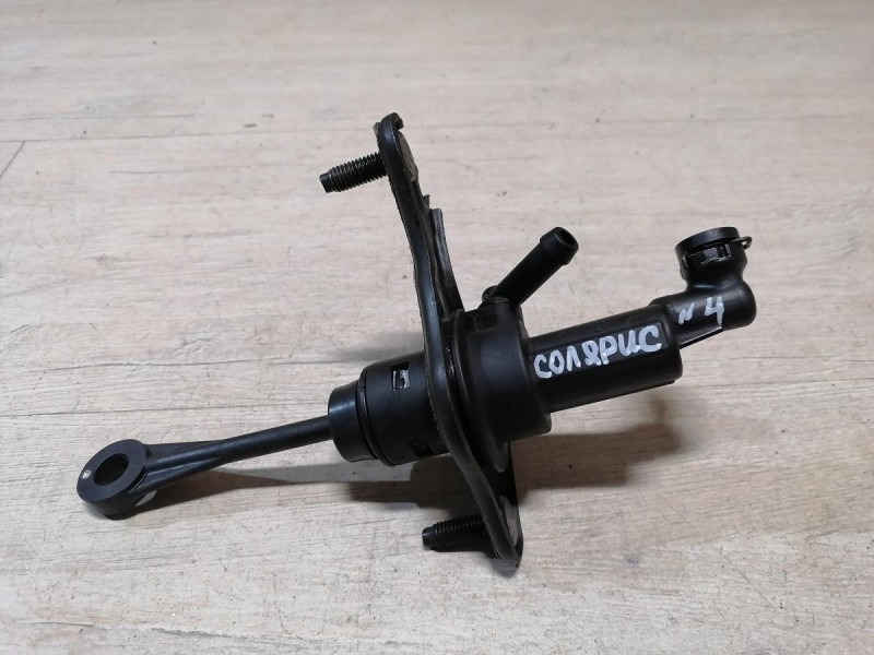 Solaris №4 цилиндр сцепления главный