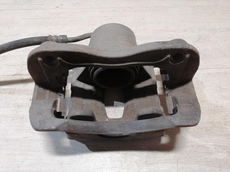 Solaris №4 суппорт передний левый