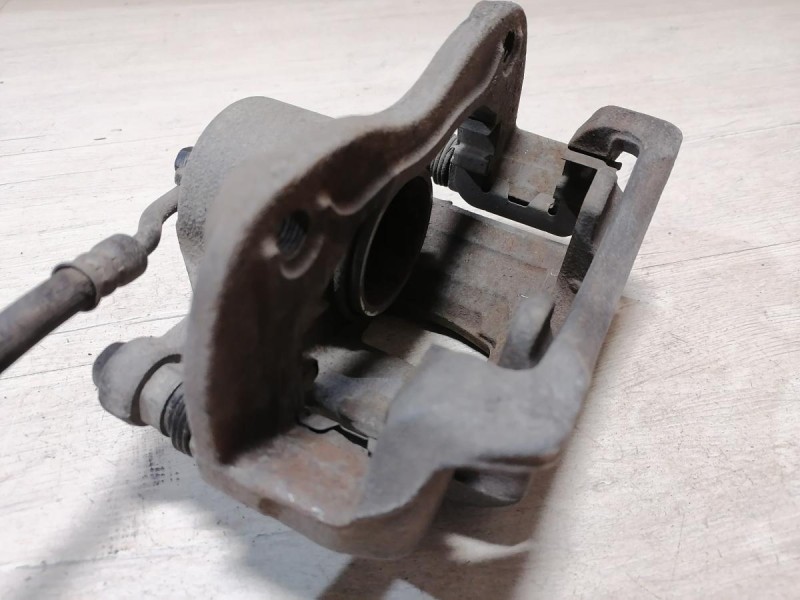 Solaris №4 суппорт передний левый