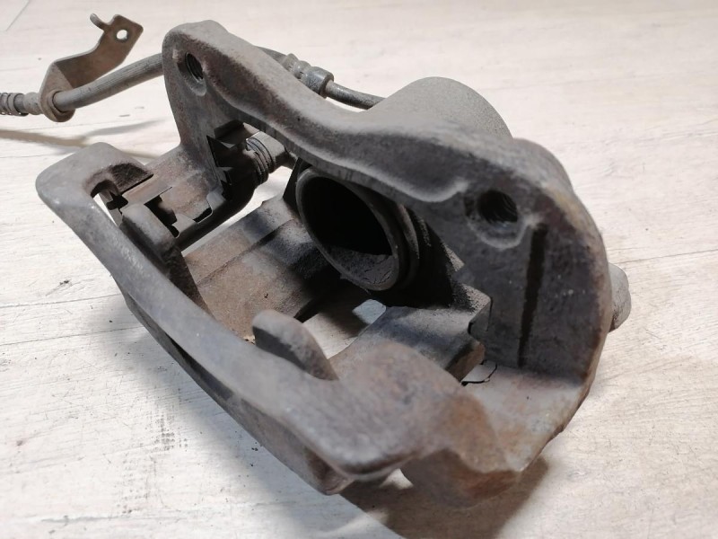 Solaris №4 суппорт передний левый